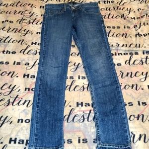 Levi superlow 524 womans blue skinny jeans.
